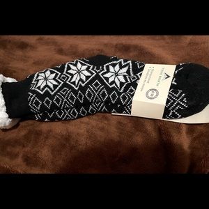 ✨True North✨ Holiday Slipper Socks